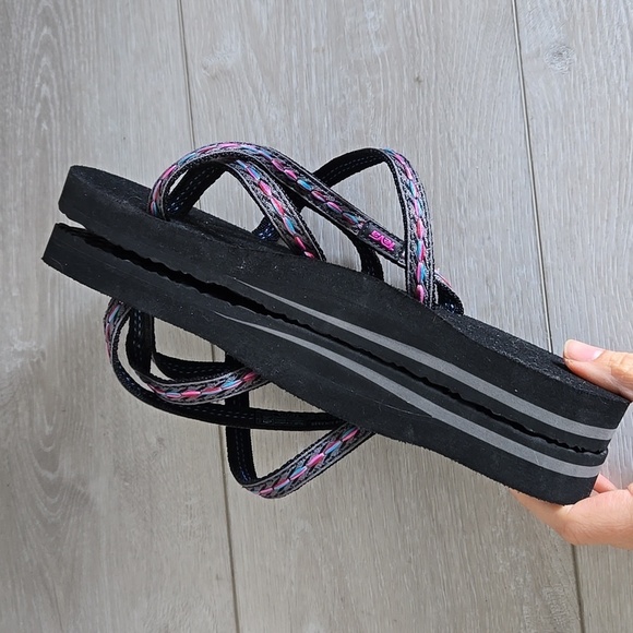 Teva Women's Black and Pink Sandals Slide Shoes Sz 9 Shoes - Picture 6 of 10